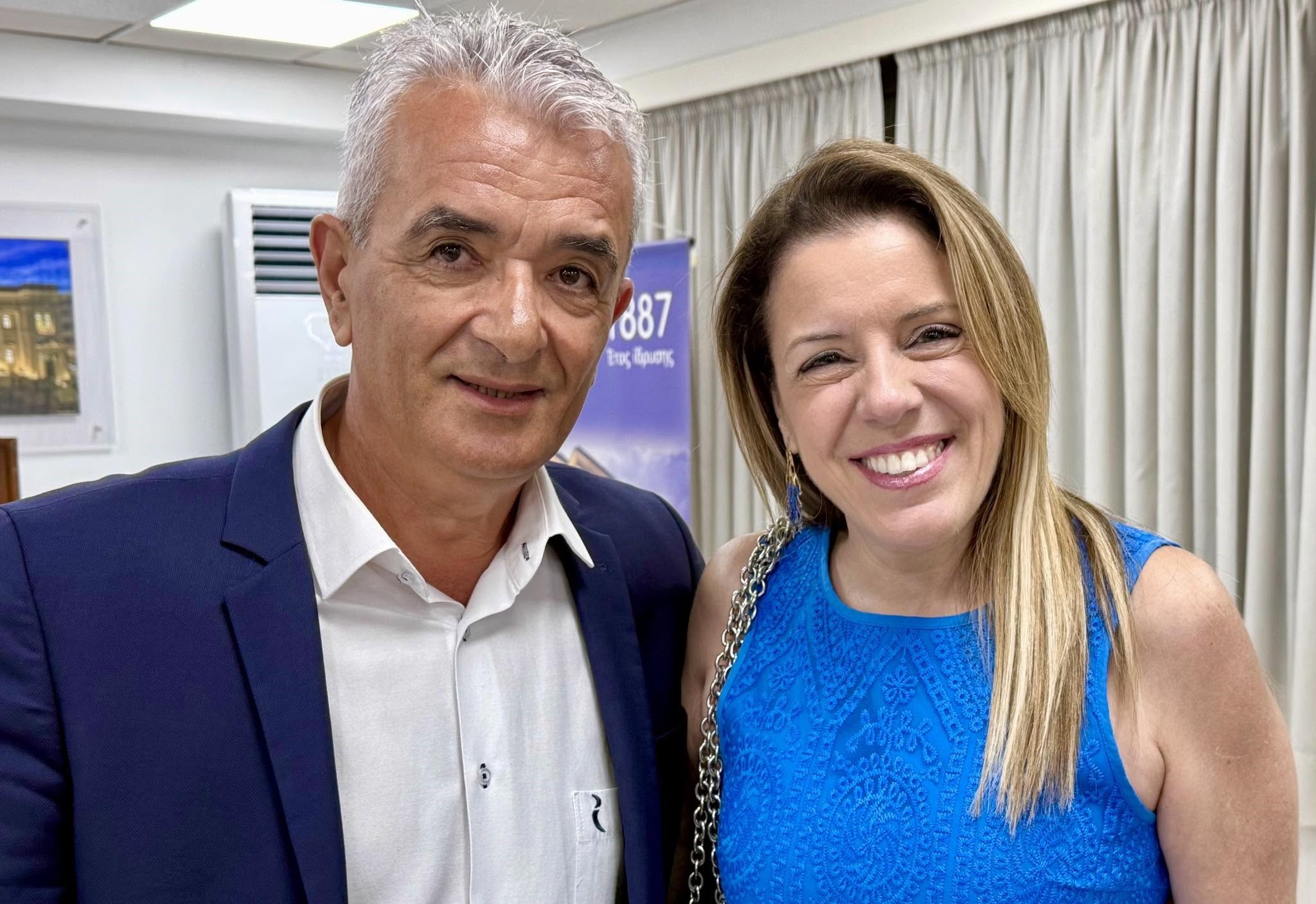 Με την δημοσιογράφο Μαρία Ζαχαράκη ο Γιάννης Ταπεινός 4 Η Μαρία Ζαχαράκη ο Γιαννης Ταπεϊνος