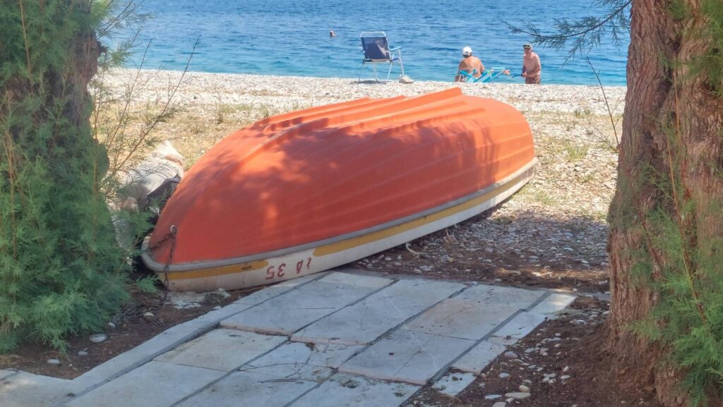 Αχαΐα: «Καράβια βγήκαν στην στεριά...», με τελεσίγραφο για απομάκρυνση – Παρεμβαίνει ο Δήμος σε γνωστή παραλία ΦΩΤΟ 34 Αχαΐα: «Καράβια βγήκαν στην στεριά...», με τελεσίγραφο για απομάκρυνση – Παρεμβαίνει ο Δήμος σε γνωστή παραλία ΦΩΤΟ