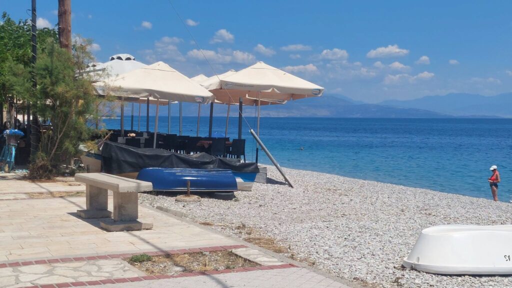 Αχαΐα: «Καράβια βγήκαν στην στεριά...», με τελεσίγραφο για απομάκρυνση – Παρεμβαίνει ο Δήμος σε γνωστή παραλία ΦΩΤΟ 36 Αχαΐα: «Καράβια βγήκαν στην στεριά...», με τελεσίγραφο για απομάκρυνση – Παρεμβαίνει ο Δήμος σε γνωστή παραλία ΦΩΤΟ