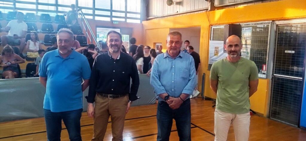 Ο αντιπεριφερειάρχης Αθλητισμού Τάκης Αντωνόπουλος στο Διεθνές Τουρνουά Βόλεϊ Κορασίδων ΦΩΤΟ 36 Ο αντιπεριφερειάρχης Αθλητισμού Τάκης Αντωνόπουλος στο Διεθνές Τουρνουά Βόλεϊ Κορασίδων ΦΩΤΟ