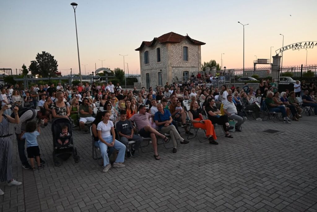 Η γιορτή λήξης για τα 450 μέλη του Χορευτικού Τμήματος, στον Δήμο ΦΩΤΟ 30 Η γιορτή λήξης για τα 450 μέλη του Χορευτικού Τμήματος, στον Δήμο ΦΩΤΟ