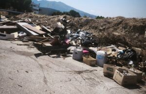 Πάτρα: Χωματερή το Βιοτεχνικό Πάρκο με κίνδυνο πυρκαγιάς ΦΩΤΟ