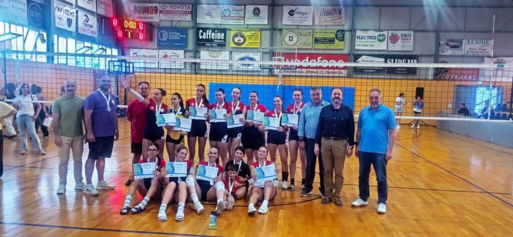 Ο αντιπεριφερειάρχης Αθλητισμού Τάκης Αντωνόπουλος στο Διεθνές Τουρνουά Βόλεϊ Κορασίδων ΦΩΤΟ 29 Ο αντιπεριφερειάρχης Αθλητισμού Τάκης Αντωνόπουλος στο Διεθνές Τουρνουά Βόλεϊ Κορασίδων ΦΩΤΟ