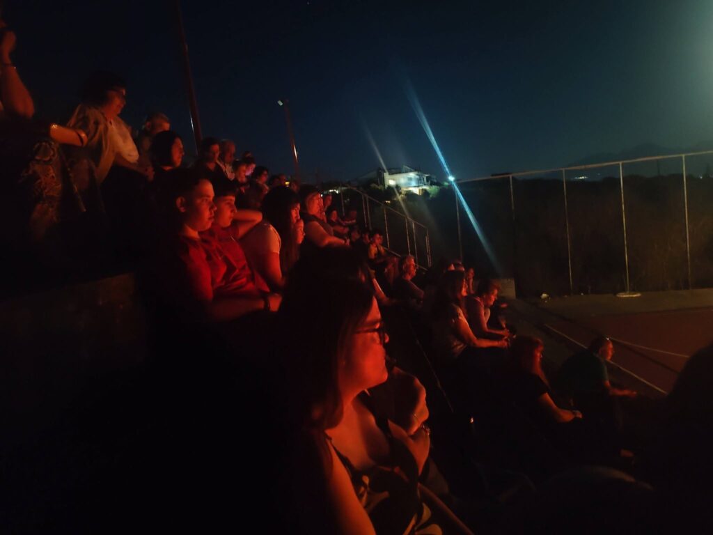 Το «Άρμα Θεσπιδος» με το έργο «Ο Επιθεωρητής» στον Αλισσό ΦΩΤΟ 32 Το «Άρμα Θεσπιδος» με το έργο «Ο Επιθεωρητής» στον Αλισσό ΦΩΤΟ