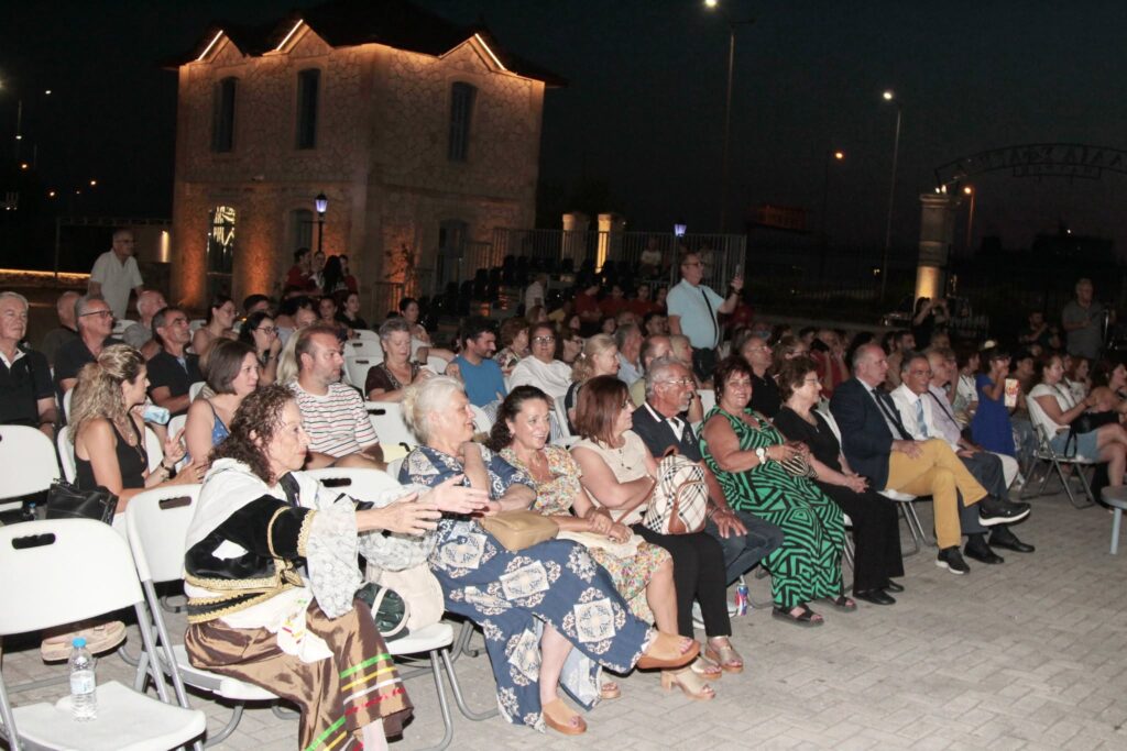 Η τελετή λήξης των Χορευτικών της «Στέγης Καλαβρυτινών και Φίλων Πάτρας» ΦΩΤΟ 40 Η τελετή λήξης των Χορευτικών της «Στέγης Καλαβρυτινών και Φίλων Πάτρας» ΦΩΤΟ