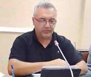 Νερό τρέχει ανάβελγκτα