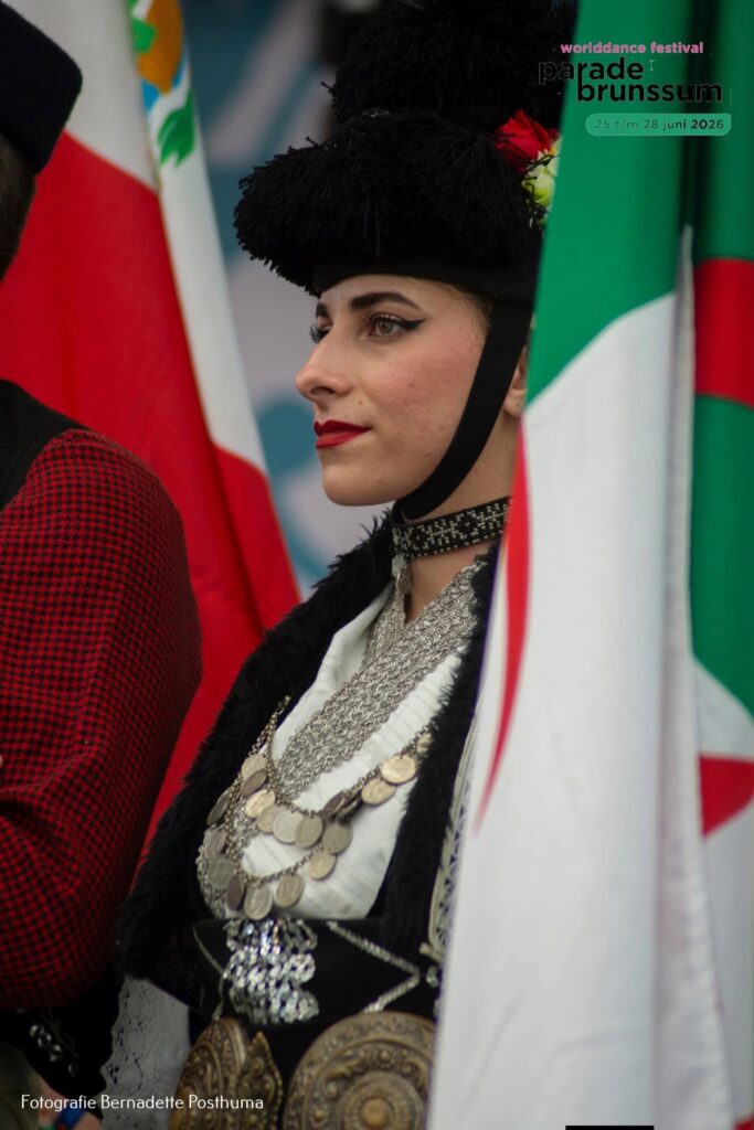 Η Χορευτική ομάδα του Λυκείου Ελληνίδων Πατρών στην Ολλανδία ΦΩΤΟ 39 Η Χορευτική ομάδα του Λυκείου Ελληνίδων Πατρών στην Ολλανδία ΦΩΤΟ