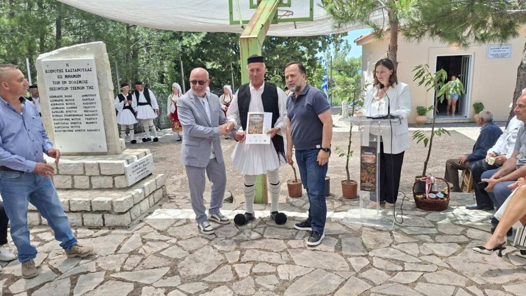 Ο αντιπεριφερειάρχης Τουρισμού Παναγιώτης Σακελλαρόπουλος στην Καστανούλα ΦΩΤΟ 35 Ο αντιπεριφερειάρχης Τουρισμού Παναγιώτης Σακελλαρόπουλος στην Καστανούλα ΦΩΤΟ