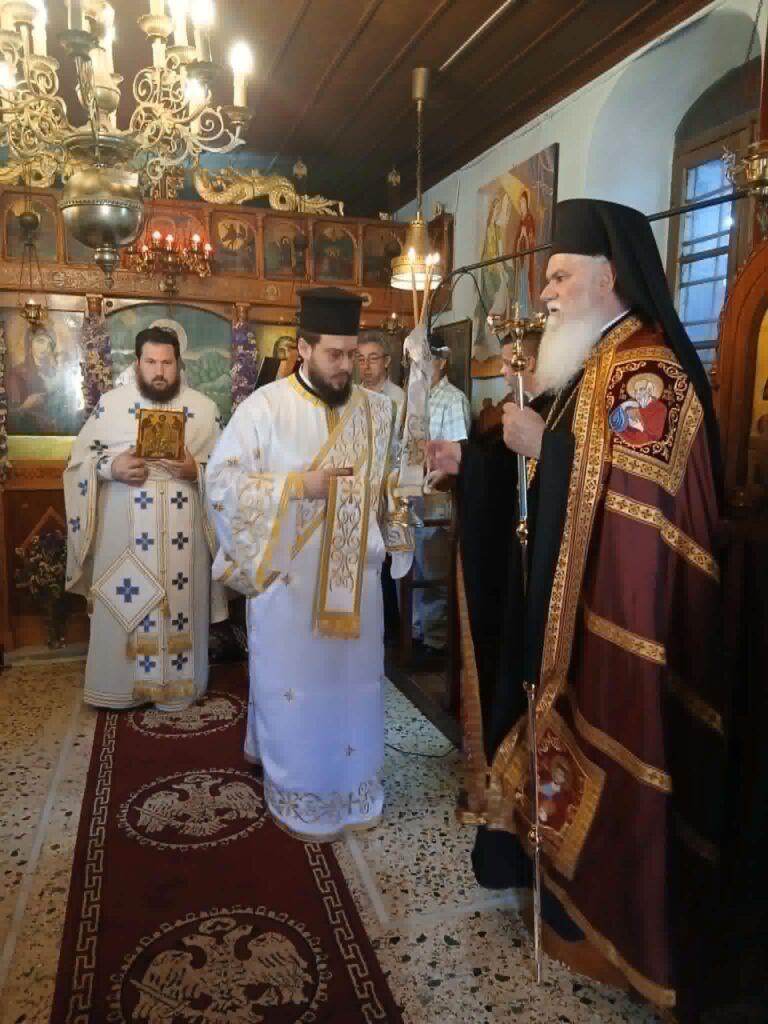 Αρχιερατική Θεία Λειτουργία στο Παρεκκλήσι των Αγίων Αποστόλων Αιγίου ΦΩΤΟ 37 Αρχιερατική Θεία Λειτουργία στο Παρεκκλήσι των Αγίων Αποστόλων Αιγίου ΦΩΤΟ