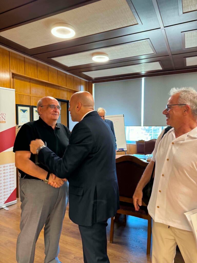 Στο Πανεπιστήμιο Πατρών, με Μπούρα, ο εκπρόσωπoς της Unicef ΦΩΤΟ 29 Στο Πανεπιστήμιο Πατρών, με Μπούρα, ο εκπρόσωπoς της Unicef ΦΩΤΟ