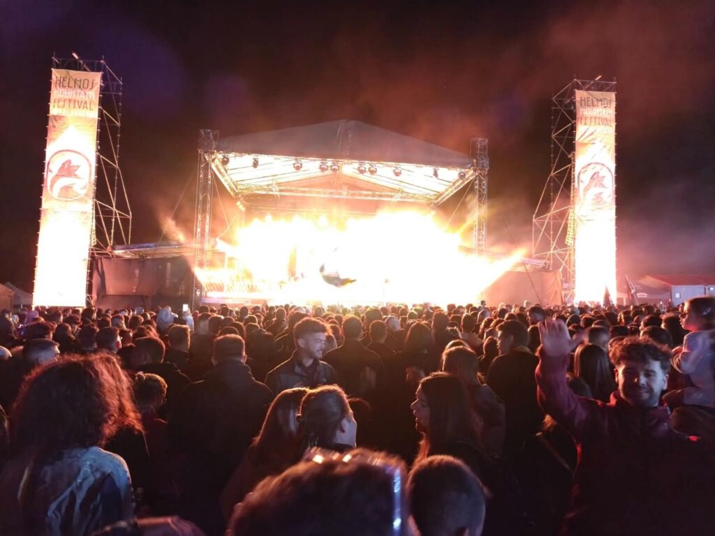 Καλάβρυτα: Φαντασμαγορική αρχή για το «Helmos Mountain Festival» στο Χιονοδρομικό Κέντρο ΒΙΝΤΕΟ-ΦΩΤΟ 29 Καλάβρυτα: Φαντασμαγορική αρχή για το «Helmos Mountain Festival» στο Χιονοδρομικό Κέντρο ΒΙΝΤΕΟ-ΦΩΤΟ