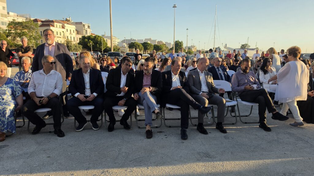 Πάτρα: Ο υφυπουργός Γ.Ανδριανός στην 1η «Agro Food» για την στήριξη των παραγωγών ΦΩΤΟ 34 Πάτρα: Ο υφυπουργός Γ.Ανδριανός στην 1η «Agro Food» για την στήριξη των παραγωγών ΦΩΤΟ
