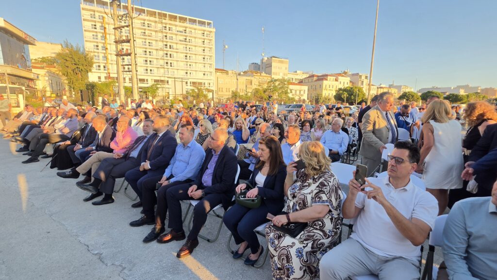 Πάτρα: Ο υφυπουργός Γ.Ανδριανός στην 1η «Agro Food» για την στήριξη των παραγωγών ΦΩΤΟ 35 Πάτρα: Ο υφυπουργός Γ.Ανδριανός στην 1η «Agro Food» για την στήριξη των παραγωγών ΦΩΤΟ