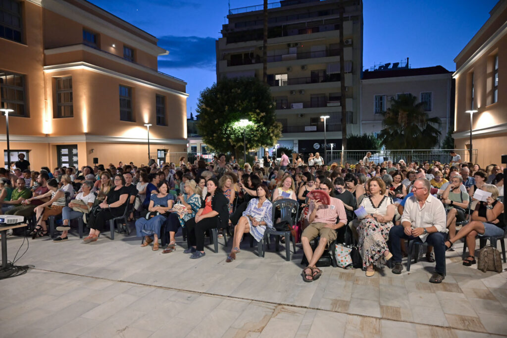 Η «Οδός Μάλαγα» στο νέο δημαρχείο της Πάτρας, με Κινητό Κινηματογράφο ΦΩΤΟ 31 Η «Οδός Μάλαγα» στο νέο δημαρχείο της Πάτρας, με Κινητό Κινηματογράφο ΦΩΤΟ