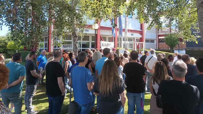 Πάτρα: Εξέλιξη με τους συμβασιούχος του ΕΑΠ - Στο πλευρό τους ο Δήμος