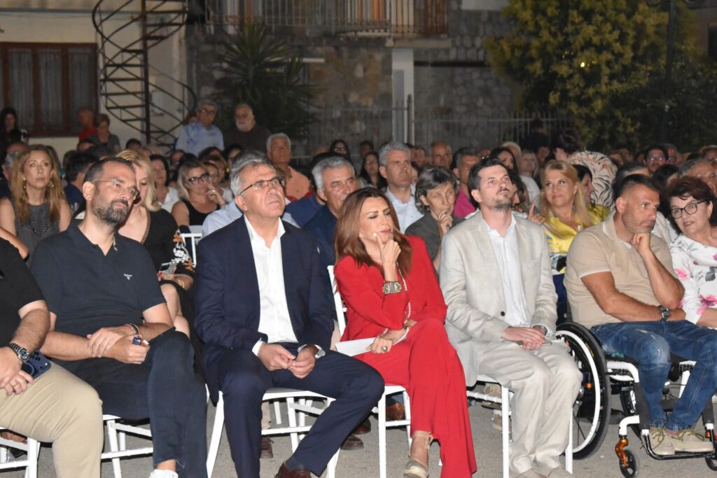 Η πορεία Μνήμης-Λαμπαδηδρομία στο μαρτυρικό χωριό της Ερυμάνθειας ΦΩΤΟ 33 Η πορεία Μνήμης-Λαμπαδηδρομία στο μαρτυρικό χωριό της Ερυμάνθειας ΦΩΤΟ