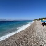 Αχαΐα: Σπασμένα καλάμια στις παραλίες Πούντας και Κρυονερίου προκάλεσαν τραυματισμούς λουομένων