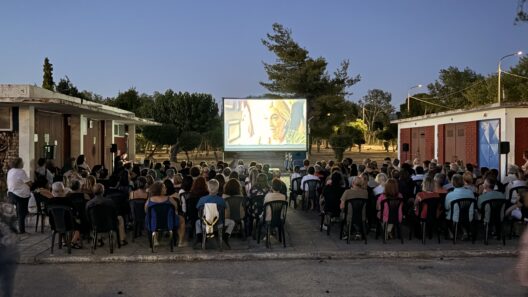 «O Δάσκαλος που υποσχέθηκε τη Θάλασσα» στο νέο Δημαρχείο της Πάτρας ΦΩΤΟ 37 Ο Δάσκαλος που υποσχέθηκε τη Θάλασσα