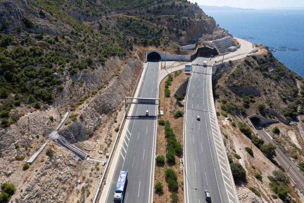 Πατρών-Αθηνών: Το μυστικό τούνελ στην εθνική οδό - Πού βρίσκεται η δίοδος διαφυγής ΦΩΤΟ 29 Πατρών-Αθηνών: Το μυστικό τούνελ στην εθνική οδό - Πού βρίσκεται η δίοδος διαφυγής ΦΩΤΟ
