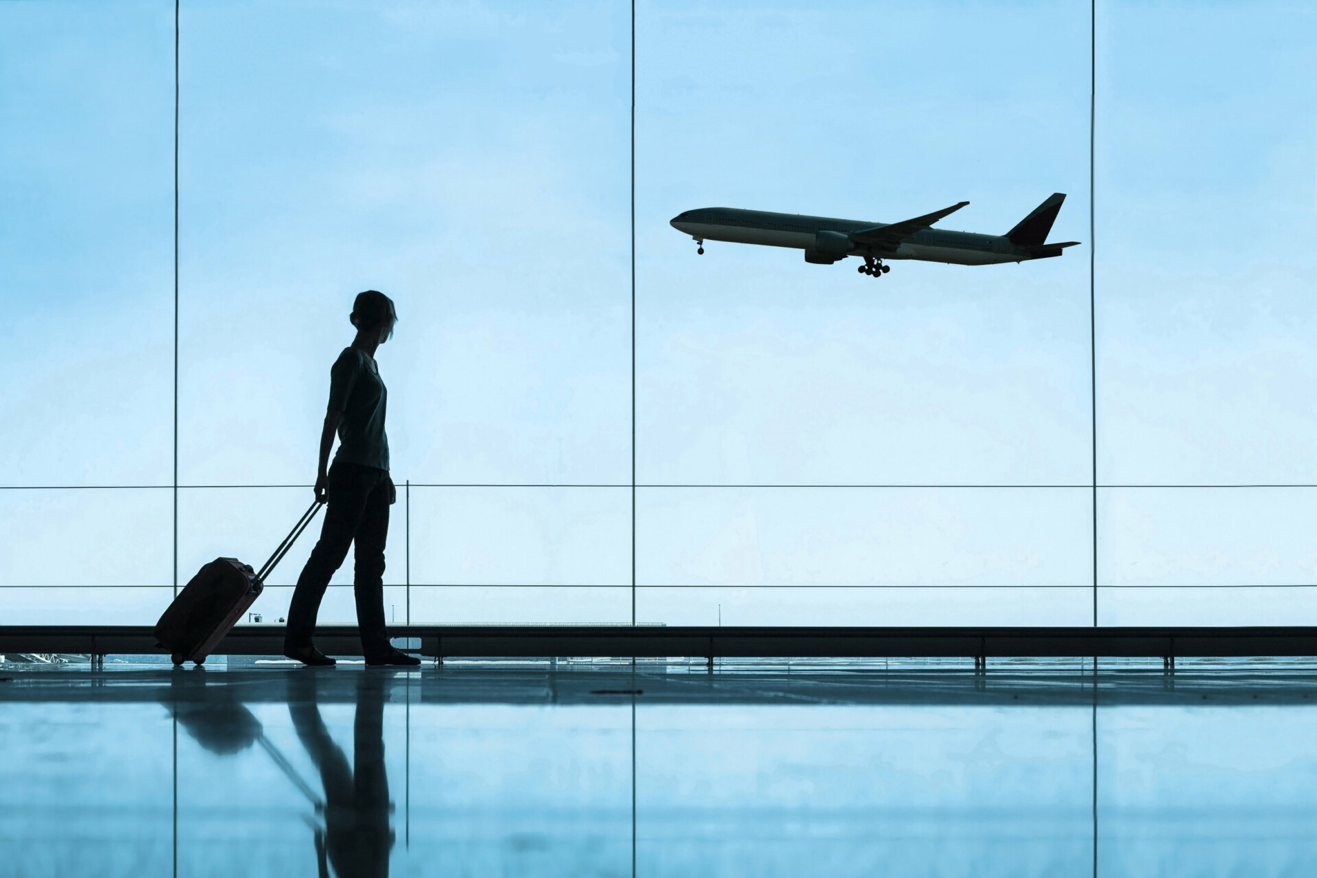 Νέα δεδομένα για αεροπορικά εισιτήρια, αποσκευές και αποζημιώσεις - Τι αλλάζει