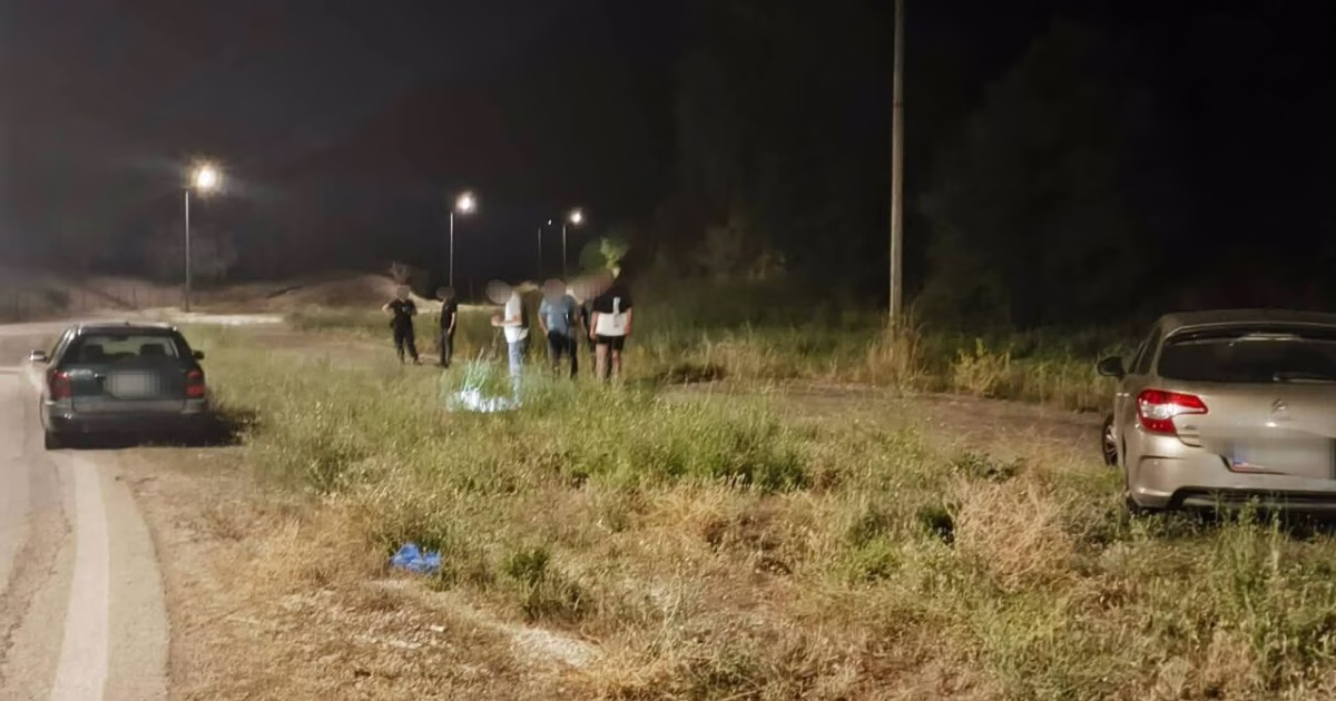 Αγρίνιο: Θρίλερ με νεκρό – γυμνό στο δρόμο ΦΩΤΟ 28 Αγρίνιο: Θρίλερ με νεκρό – γυμνό στο δρόμο ΦΩΤΟ