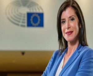 «Καίει» η υπόθεση με τα emails των αποδήμων - Ποινή φυλάκισης στην Άννα Μισέλ Ασημακοπούλου