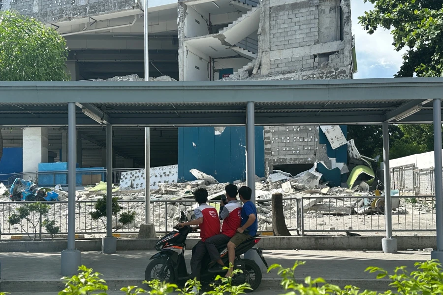 Φιλιππίνες: Αυξάνεται ο αριθμός των νεκρών - Πάνω από 200 οι τραυματίες από τα 7,8 Ρίχτερ ΦΩΤΟ ΒΙΝΤΕΟ 29 Φιλιππίνες: Αυξάνεται ο αριθμός των νεκρών - Πάνω από 200 οι τραυματίες από τα 7,8 Ρίχτερ ΦΩΤΟ ΒΙΝΤΕΟ