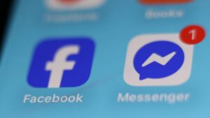Απάντηση σε μήνυμα στο Facebook Messenger
