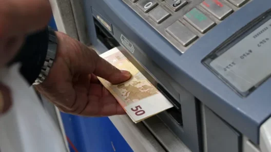 ΕΦΚΑ-ΔΥΠΑ: Οι πληρωμές έως τις 19 Ιουνίου 35 ΕΦΚΑ-ΔΥΠΑ: Οι πληρωμές έως τις 19 Ιουνίου