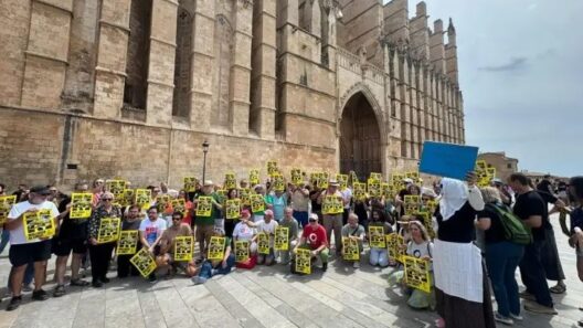 Μαγιόρκα: Ξεσηκωμός για τον υπερτουρισμό - Ετοιμάζουν ιστορική διαδήλωση 36 Μαγιόρκα: Ξεσηκωμός για τον υπερτουρισμό - Ετοιμάζουν ιστορική διαδήλωση