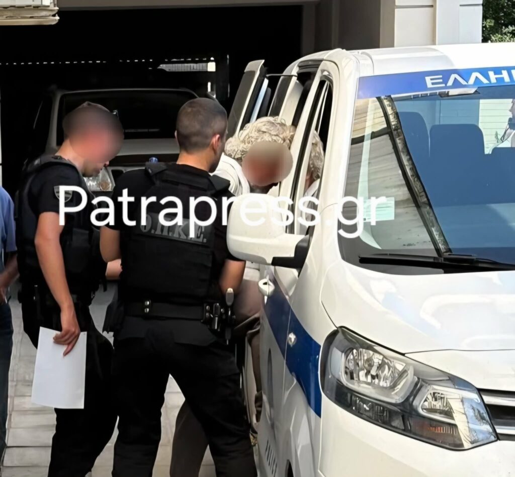Αίγιο: Η μεταγωγή του Τζέιμς Δαλαμάγκα στην Πάτρα ΦΩΤΟ ΝΤΟΚΟΥΜΕΝΤΟ 29 Αίγιο: Η μεταγωγή του Τζέιμς Δαλαμάγκα στην Πάτρα ΦΩΤΟ ΝΤΟΚΟΥΜΕΝΤΟ
