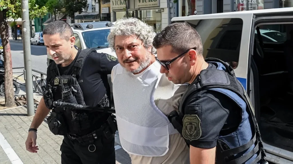 ΑΠΟΚΛΕΙΣΤΙΚΟ - Αχαΐα: Πώς η μάνα του Δαλαμάγκα τον «πρόδωσε» στην ΕΛΑΣ - Οι αποκαλύψεις του Patrapress.gr για την υπόθεση ΦΩΤΟ 29 ΑΠΟΚΛΕΙΣΤΙΚΟ - Αχαΐα: Πώς η μάνα του Δαλαμάγκα τον «πρόδωσε» στην ΕΛΑΣ - Οι αποκαλύψεις του Patrapress.gr για την υπόθεση ΦΩΤΟ