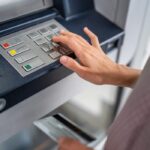Επίδομα 150 ευρώ ανά παιδί: Ποιοι πληρώνονται μέχρι σήμερα, ποιοι τον Αύγουστο