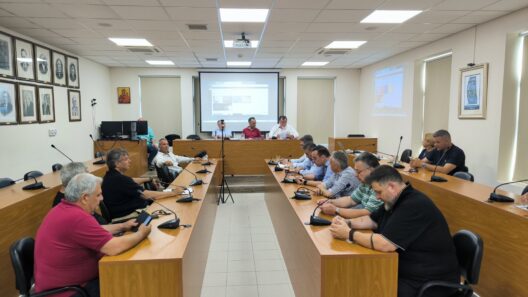 Αχαΐα: «Πιέζεται» για ανεξαρτητοποίηση», στο Επιμελητήριο, ο Παπαχριστόπουλος ΦΩΤΟ 36 Αχαΐα: «Πιέζεται» για ανεξαρτητοποίηση», στο Επιμελητήριο, ο Παπαχριστόπουλος ΦΩΤΟ
