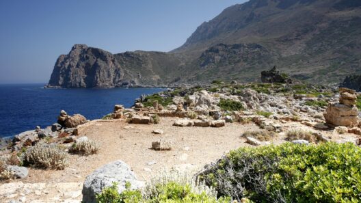Χανιά: Άνδρας έπεσε από βράχια στον αρχαιολογικό χώρο στα Φαλάσαρνα 37 Χανιά: Άνδρας έπεσε από βράχια στον αρχαιολογικό χώρο στα Φαλάσαρνα