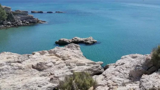 Λήμνος: Μακάβριο εύρημα εντόπισαν Γερμανοί τουρίστες 36 Φανάρι στο λιμάνι