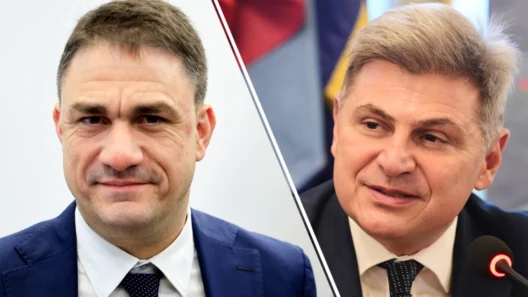Πάτρα: Διήμερη περιοδεία Φαραντούρη καιΤσουκαλά για ενότητα στο ΠΑΣΟΚ 37 Πάτρα: Διήμερη περιοδεία Φαραντούρη καιΤσουκαλά για ενότητα στο ΠΑΣΟΚ