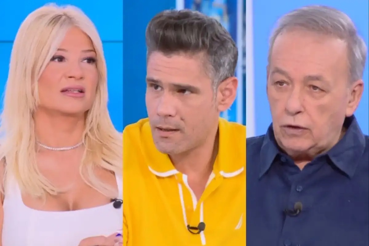 Ενοχλημένη η Φαίη Σκορδά με τους συνεργάτες της: «Δεν το επιτρέπω, σας παρακαλώ πολύ» 37 Ενοχλημένη η Φαίη Σκορδά με τους συνεργάτες της: «Δεν το επιτρέπω, σας παρακαλώ πολύ»