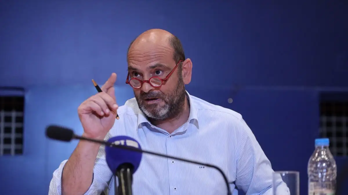 Αχαΐα: Ο Ιάσων Φωτήλας απαντά σε 300 καλλιτέχνες για τις δηλώσεις του κατά του ΚΚΕ - «Ούτε τυφλός, ούτε ανιστόρητος είμαι...» 4 Αχαΐα: Ο Ιάσων Φωτήλας απαντά σε 300 καλλιτέχνες για τις δηλώσεις του κατά του ΚΚΕ - «Ούτε τυφλός, ούτε ανιστόρητος είμαι...»