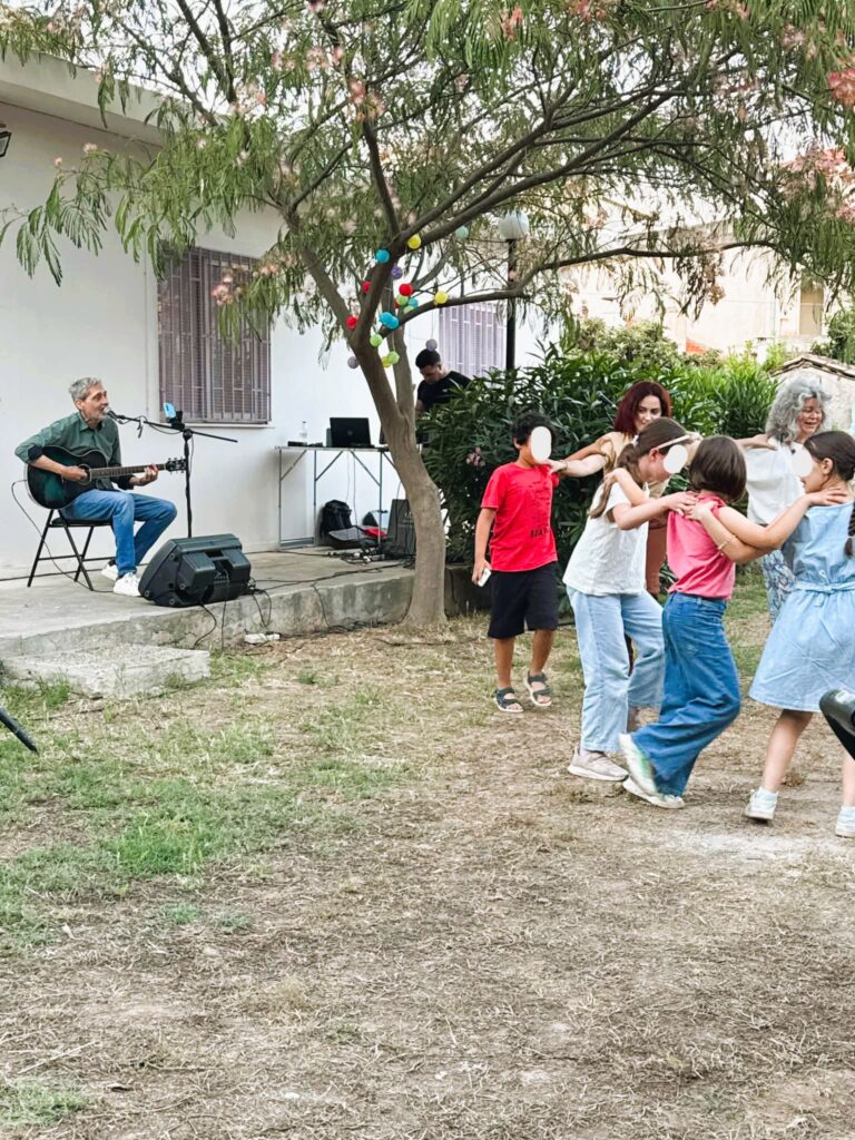 Η εκδήλωση «Οικογενειακά…Παιχνιδομπερδέματα» στην «ΔΙΕΞΟΔΟ» Αιγίου ΦΩΤΟ