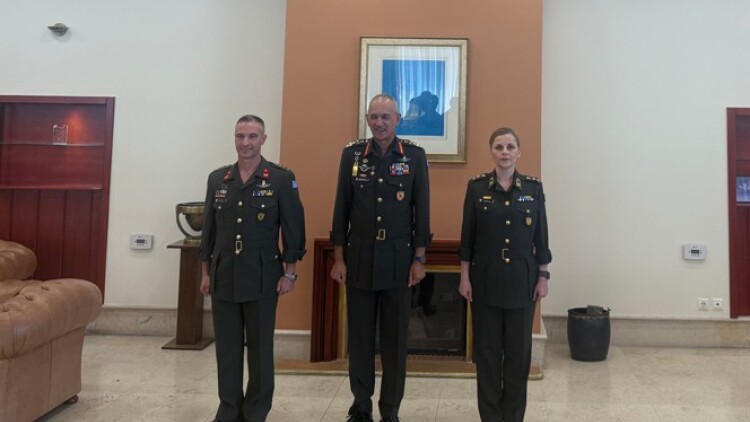 Αυτή είναι η πρώτη γυναίκα εκπρόσωπος Τύπου του Γενικού Επιτελείου Εθνικής Άμυνας ΦΩΤΟ 30 Αυτή είναι η πρώτη γυναίκα εκπρόσωπος Τύπου του Γενικού Επιτελείου Εθνικής Άμυνας ΦΩΤΟ
