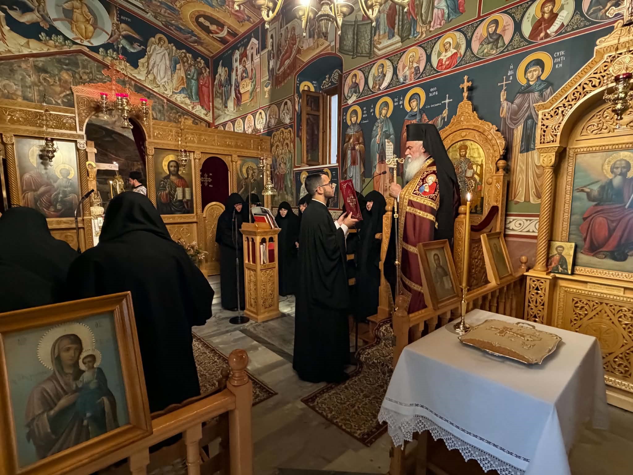 Αιγιάλεια: Πλήθος πιστών στο μνημόσυνο του Γέροντος Ευσεβίου στο Βερίνο ΦΩΤΟ