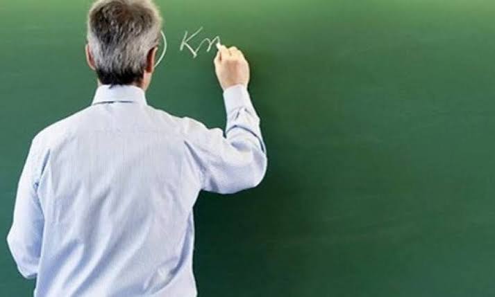 Νεο σχολείο συνεδριασμός στο Δασκάλο