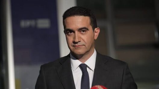 «Ανάγκη ενίσχυσης του πολιτικού προσωπικού και εκσυγχρονισμού των Ενόπλων Δυνάμεων» 36 Ανάγκη ενίσχυσης του πολιτικού προσωπικού