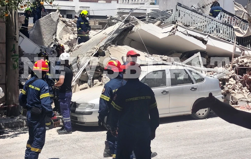 Πετράλωνα: Κατάρρευση πολυκατοικίας - Εντοπίστηκαν οι αγνοούμενοι - Πέντε προσαγωγές ΦΩΤΟ 29 Πετράλωνα: Κατάρρευση πολυκατοικίας - Εντοπίστηκαν οι αγνοούμενοι - Πέντε προσαγωγές ΦΩΤΟ