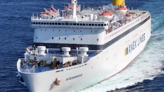 Μήλος: Στιγμές αγωνίας για 1.184 επιβάτες πλοίου που προσάραξε μετά από μπλακ άουτ 35 Άγιοι αγώνες για επιβάτες πλοίου