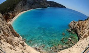 Λευκάδα: Βέλγος τουρίστας έπεσε από βράχο