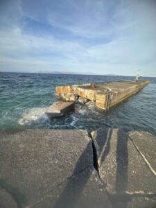 Η ΠΕΠΙΕΘ και ο Γιώργος Βάλλης για την πρόσκρουση πλοίου στο λιμάνι της Ραφήνας ΦΩΤΟ