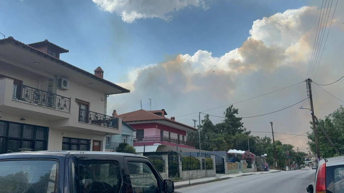 Ωραιόκαστρο: Εντοπίστηκε σορός σε φωτιά ΒΙΝΤΕΟ 4 Ωραιόκαστρο: Εντοπίστηκε σορός σε φωτιά ΒΙΝΤΕΟ