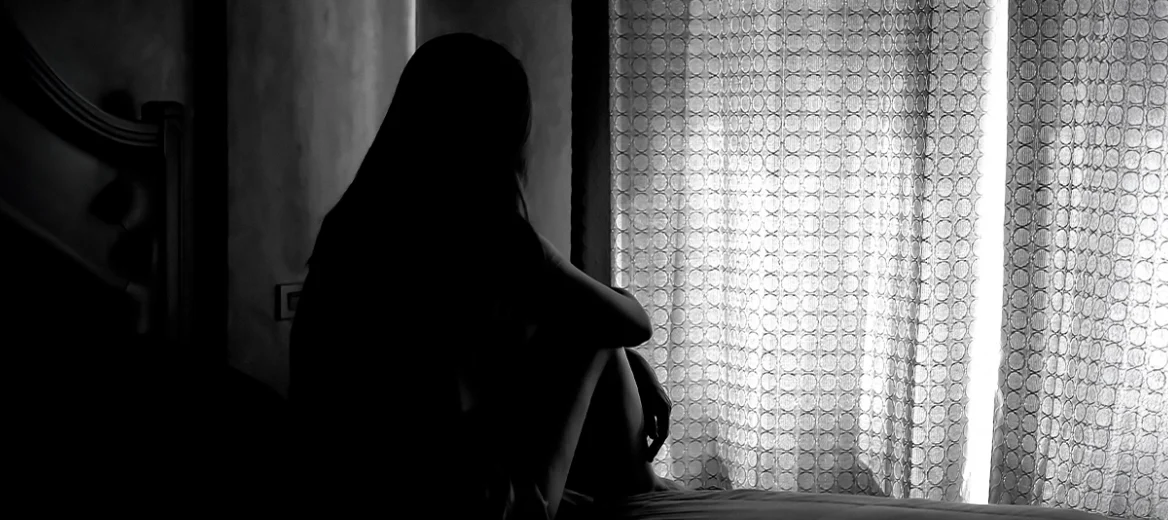 Βόλος: Ανήλικη επιχείρησε να το σκάσει ξυπόλητη από τον 30χρονο σύζυγό της